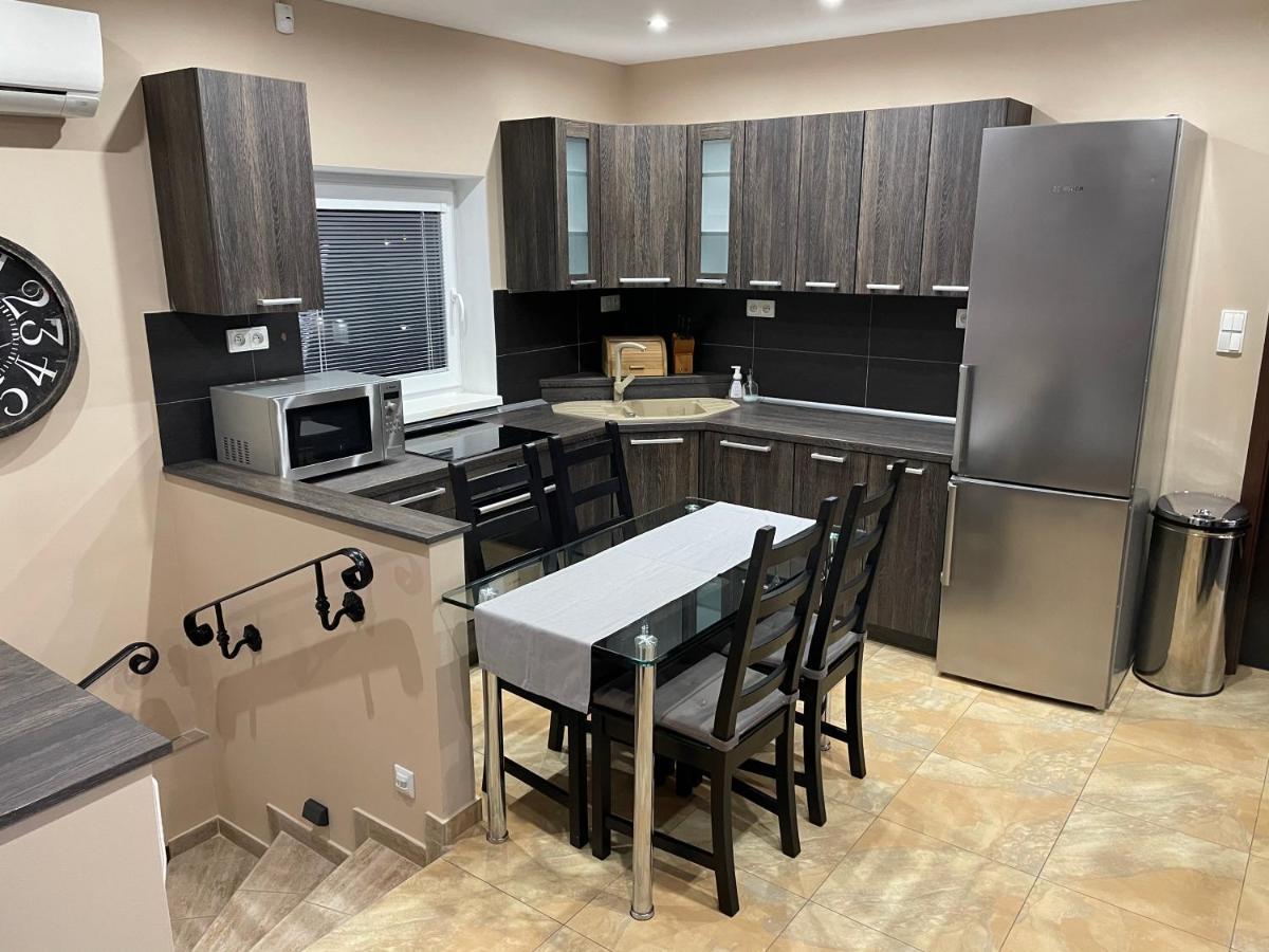 Apartmany Diana Dunajská Streda Exterior foto