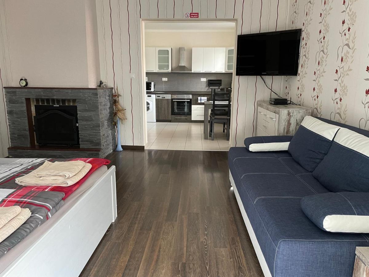 Apartmany Diana Dunajská Streda Exterior foto