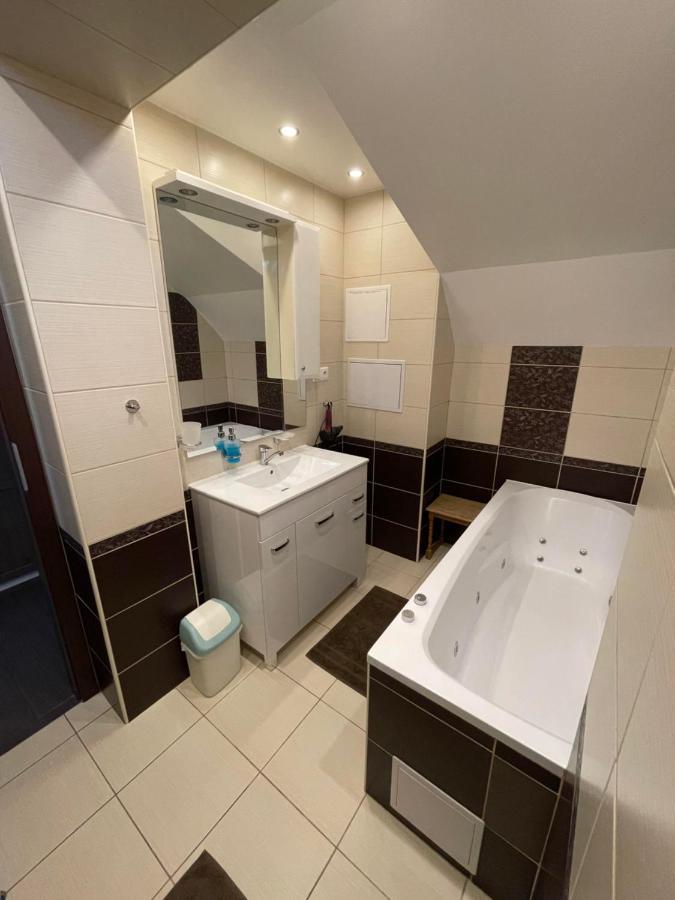 Apartmany Diana Dunajská Streda Exterior foto