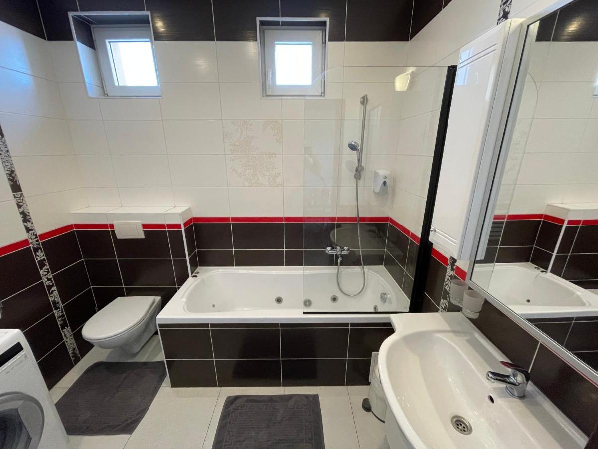 Apartmany Diana Dunajská Streda Exterior foto