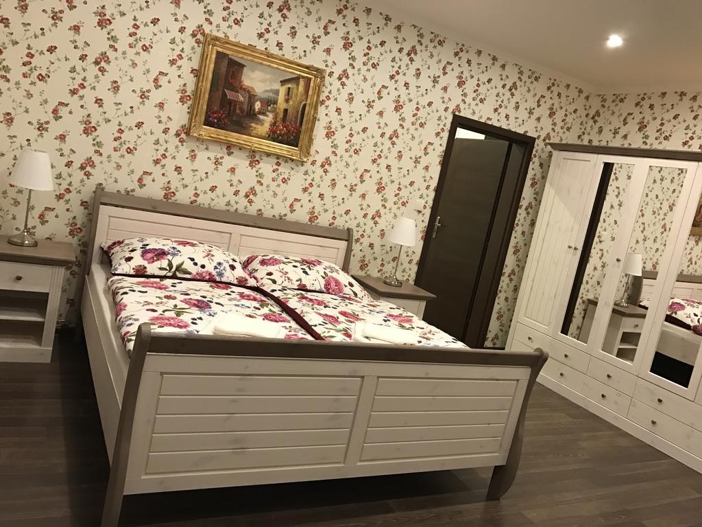 Apartmany Diana Dunajská Streda Exterior foto