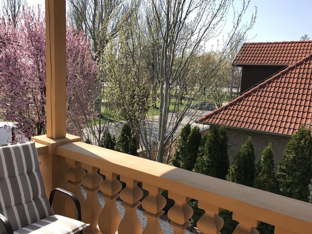 Apartmany Diana Dunajská Streda Exterior foto