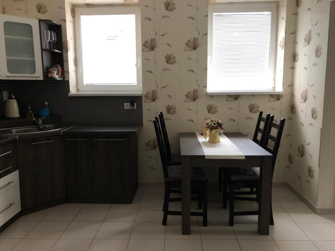 Apartmany Diana Dunajská Streda Exterior foto